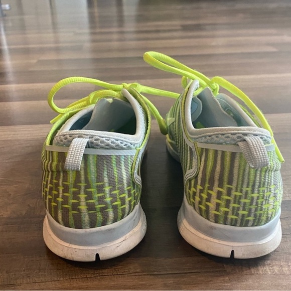 Nike Running Shoes - Picture 5 of 10